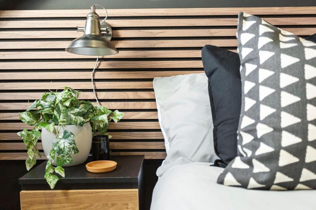 Appartement ✰Onpoint -Modern & Fresh Studio Apt Close To Centre - Convenient!✰ à Beeston  Extérieur photo