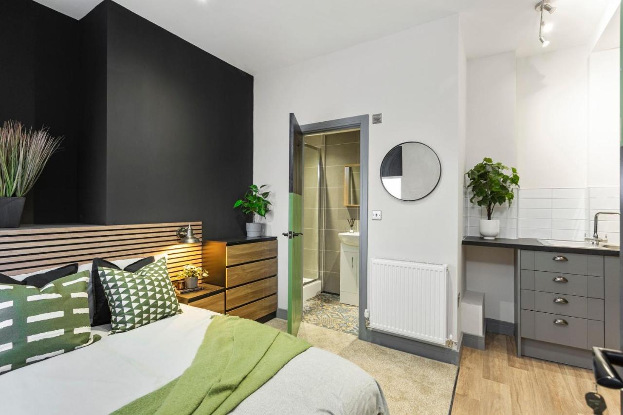 Appartement ✰Onpoint -Modern & Fresh Studio Apt Close To Centre - Convenient!✰ à Beeston  Extérieur photo